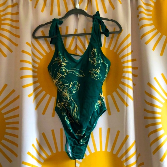 NWT One Piece Swimsuit with Sarong - Picture 2 of 10